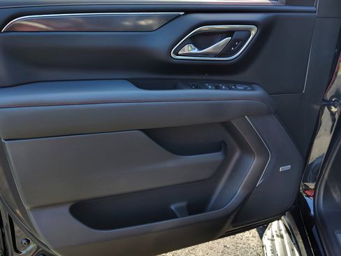 Used 2023 Chevrolet Tahoe RST image 9