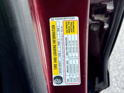 Used 2015 Buick LaCrosse FWD image 32