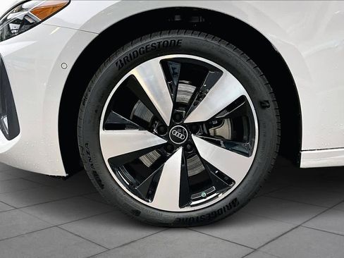 Used 2025 Audi A5 2.0T Premium Plus image 11