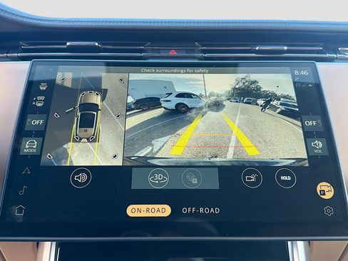 Used 2025 Land Rover Range Rover Autobiography image 33