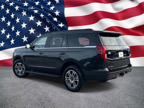 New 2025 Ford Expedition Active image 15