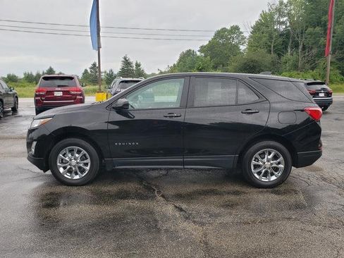 Used 2020 Chevrolet Equinox LS w/ LS Convenience Package AWD/4WD image 4