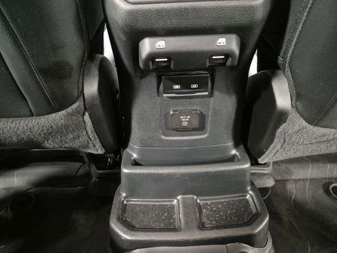 Used 2023 Jeep Wrangler Unlimited Sahara w/ Cold Weather Group AWD/4WD image 22
