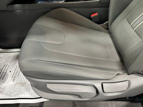 Used 2025 Hyundai Elantra SEL w/ Cargo Package image 13