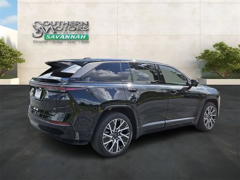 New 2025 Jeep Wagoneer S Limited AWD/4WD image 5