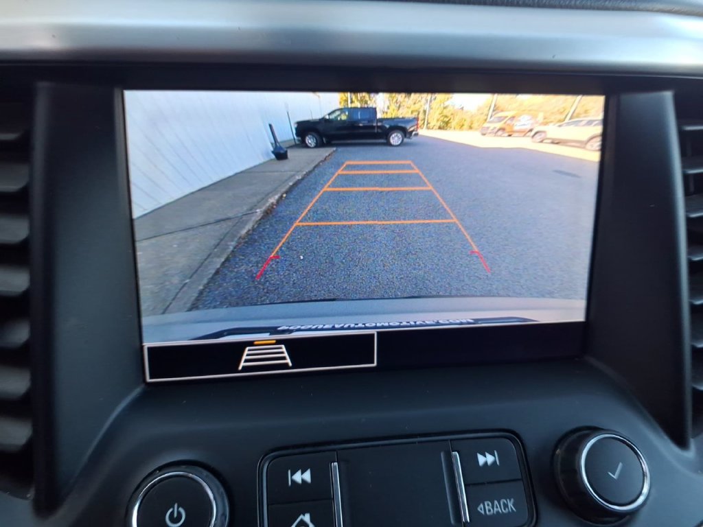 Used 2020 GMC Acadia SLE w/ Driver Convenience Package FWD image 10