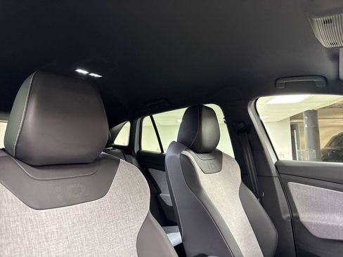 New 2026 Volkswagen ID.4 Pro RWD image 16
