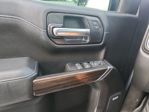 Used 2021 Chevrolet Silverado 1500 LT Trail Boss w/ Convenience Package II AWD/4WD image 15