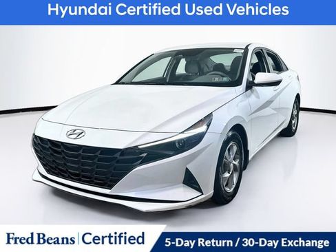 Certified 2023 Hyundai Elantra SE w/ Winter Weather Package FWD image 4
