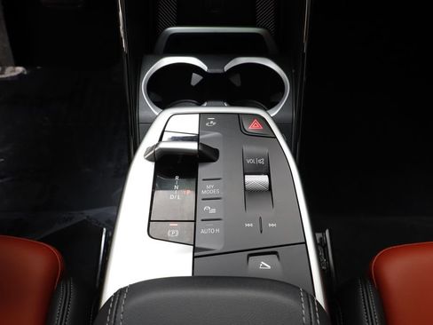 Certified 2025 BMW X2 xDrive28i image 12