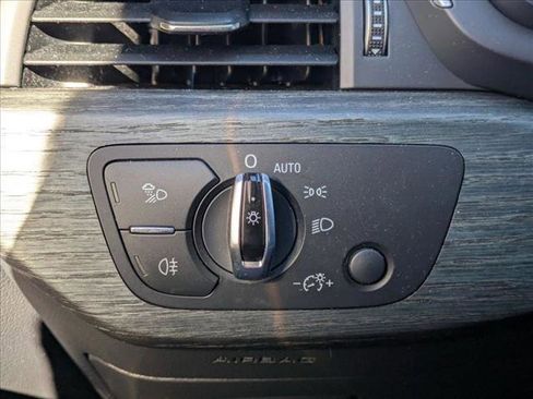 Used 2017 Audi A4 2.0T Premium w/ Convenience Package image 5