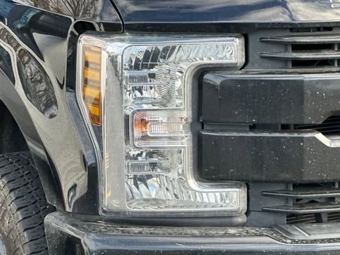 Used 2019 Ford F250 Lariat w/ Lariat Ultimate Package image 9