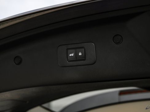 Used 2021 Nissan Armada SL w/ Captain's Chairs Package image 97