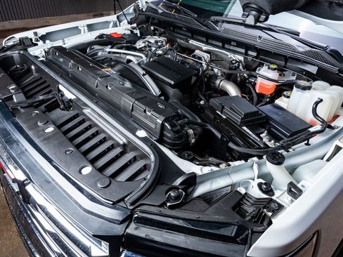 Used 2025 GMC Sierra 2500 SLT w/ SLT Premium Package image 38