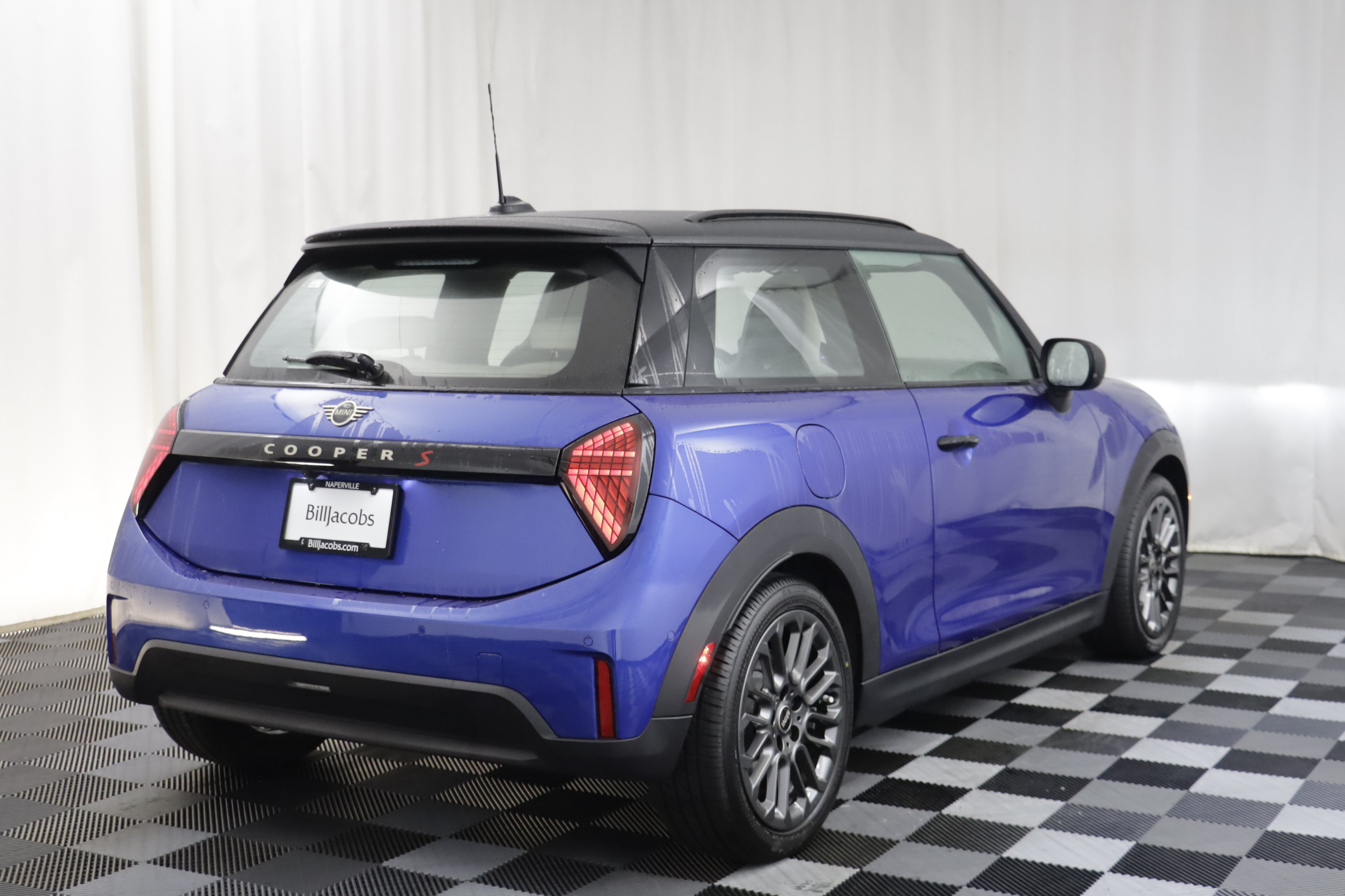 Certified 2025 MINI Cooper S FWD image 15