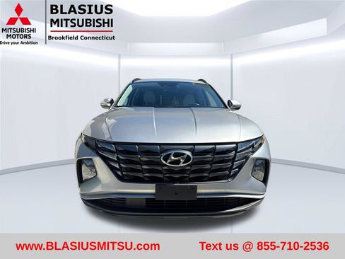Used 2023 Hyundai Tucson SEL w/ Convenience Package AWD/4WD image 4