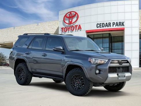 Used 2022 Toyota 4Runner TRD Off-Road Premium image 1