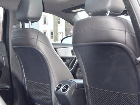 Used 2019 Mercedes-Benz A 220 4MATIC image 36