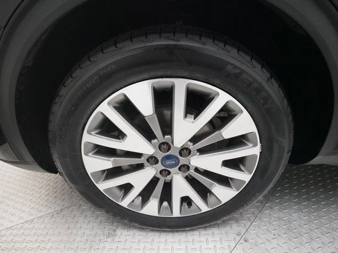 Used 2022 Ford Escape Titanium w/ Class II Trailer Tow Package image 27