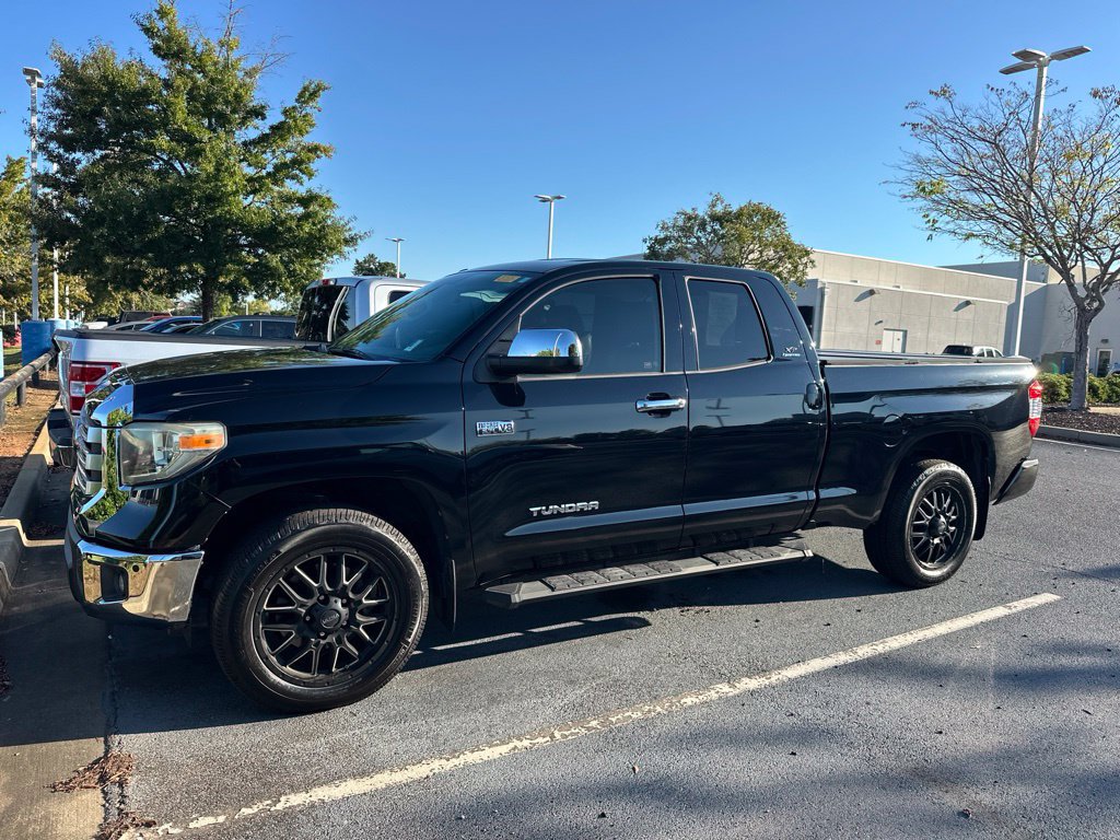 Used 2018 Toyota Tundra Limited w/ Limited Premium Package RWD image 1