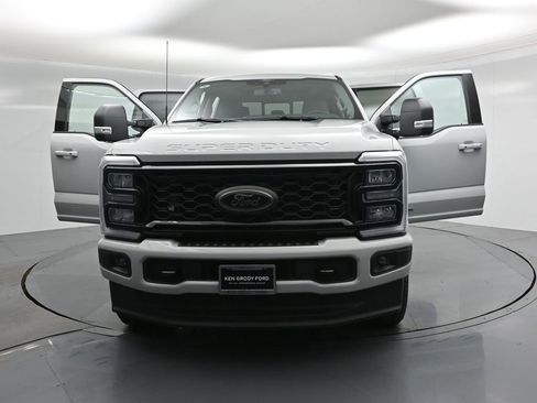 New 2026 Ford F250 XLT w/ XLT Premium Package image 30