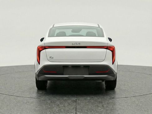 Used 2025 Kia K4 FWD image 7