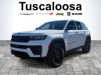 New 2026 Jeep Grand Cherokee Altitude RWD video 3