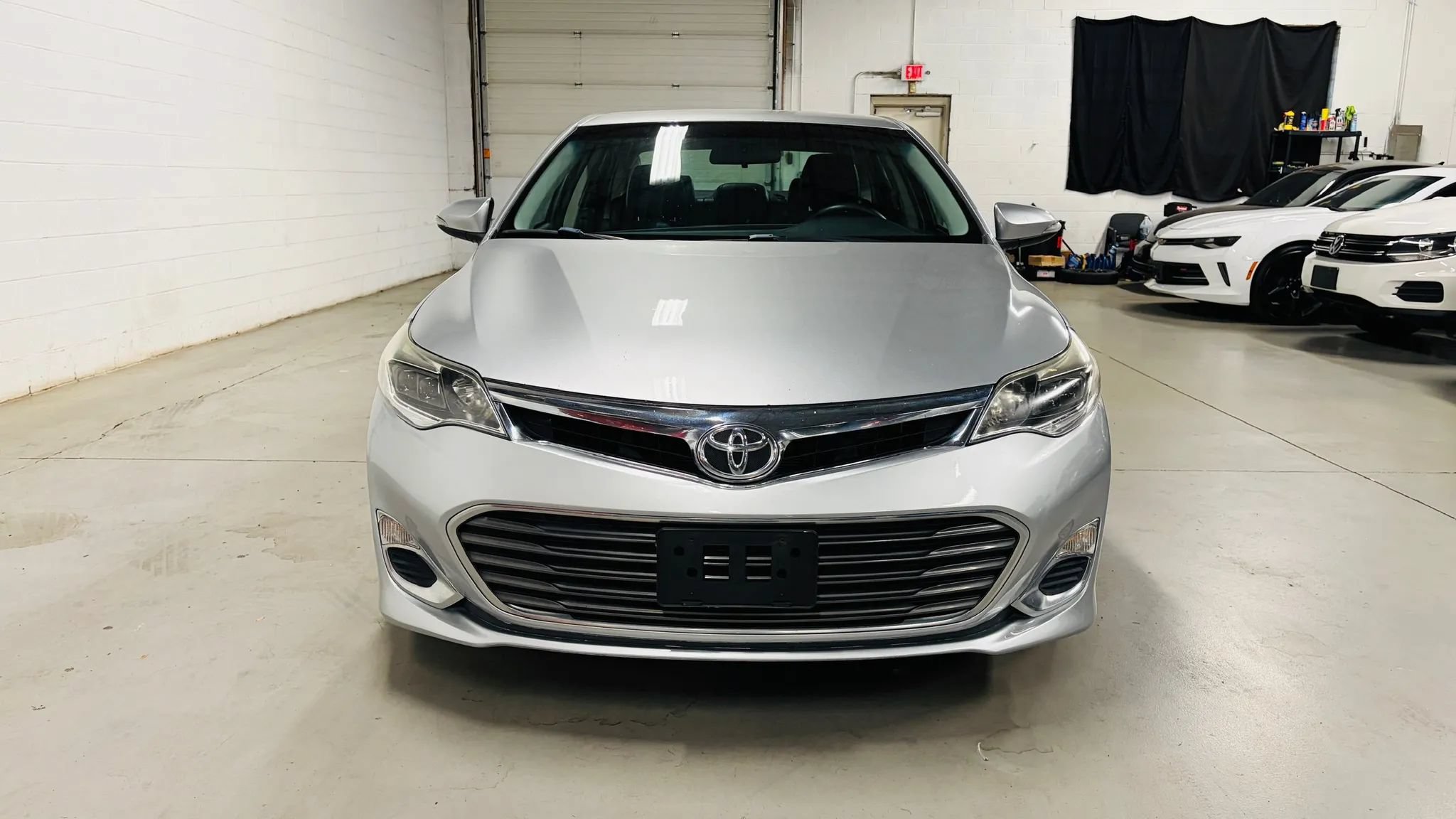 Used 2015 Toyota Avalon XLE FWD image 3