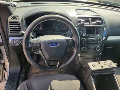 Used 2018 Ford Explorer 4WD Police Interceptor image 3