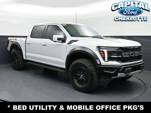 Used 2025 Ford F150 Raptor AWD/4WD image 3