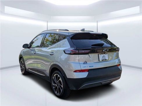 Used 2023 Chevrolet Bolt EUV Premier FWD image 6