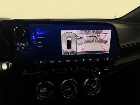Used 2024 Chevrolet Blazer EV LT AWD/4WD image 19