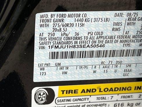 Used 2025 Ford Expedition Active RWD image 21