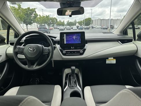 Certified 2026 Toyota Corolla LE FWD image 29