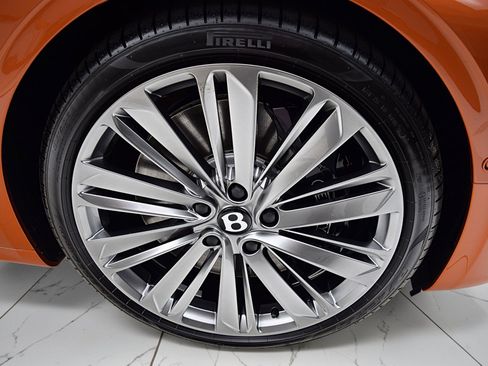 Used 2024 Bentley Continental GT Mulliner AWD/4WD image 33