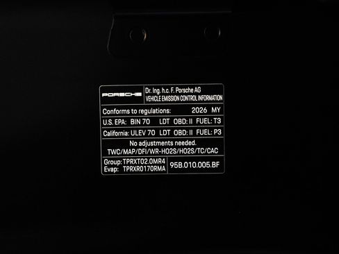 Certified 2026 Porsche Macan AWD/4WD image 42