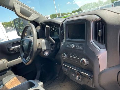 Used 2022 Chevrolet Silverado 2500 Custom w/ Gooseneck/5TH Wheel Package AWD/4WD image 13