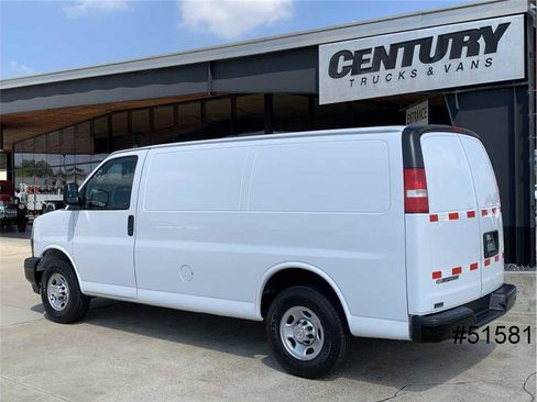 Used 2020 Chevrolet Express 2500 image 6