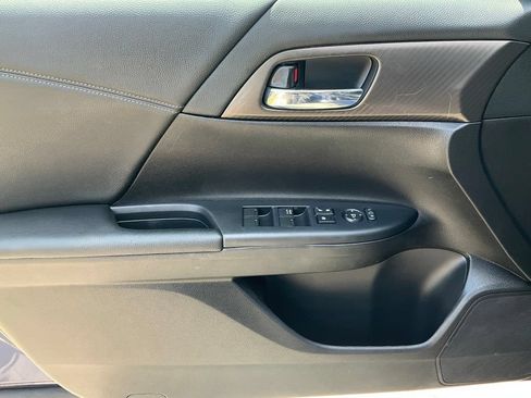 Used 2016 Honda Accord Sport image 25