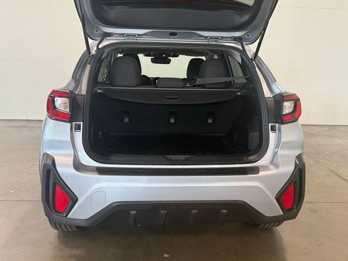 Used 2024 Subaru Crosstrek 2.0i Premium image 9