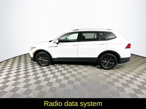 Used 2024 Volkswagen Tiguan SE image 6