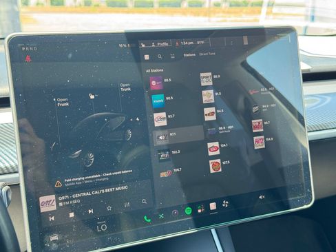 Used 2018 Tesla Model 3 Long Range RWD image 23