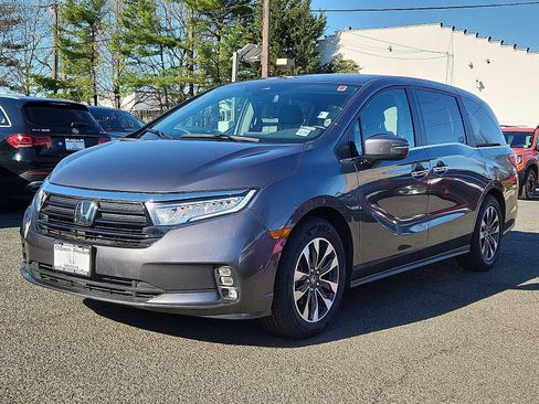 Used 2024 Honda Odyssey EX-L image 3