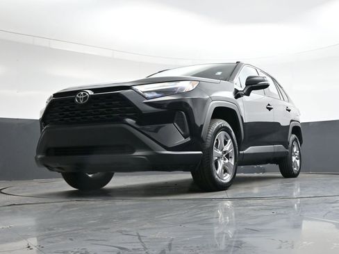 Used 2023 Toyota RAV4 XLE image 41