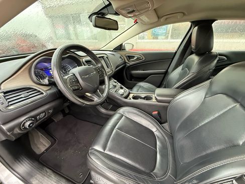 Used 2015 Chrysler 200 C w/ Navigation & Sound Group I image 9