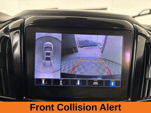 Used 2023 Chevrolet Traverse RS image 17