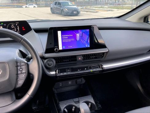 Certified 2024 Toyota Prius LE image 6