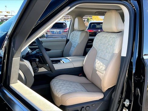 New 2026 Nissan Armada Platinum Reserve image 9