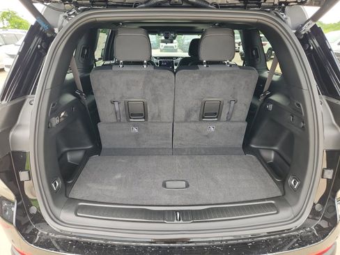 New 2026 Jeep Grand Cherokee L Laredo RWD image 25
