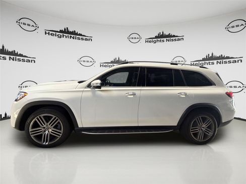 Used 2022 Mercedes-Benz GLS 450 4MATIC image 2